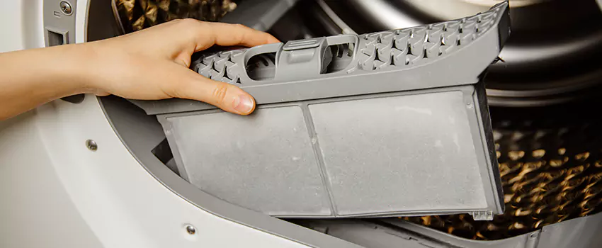 Signs Of A Clogged Dryer Lint Trap in North Fort Myers, Florida
